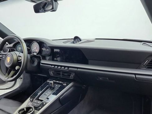 Used 2020 Porsche 911 Carrera 4S image 29