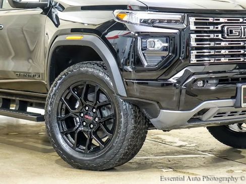 New 2026 GMC Canyon Denali w/ LPO, Denali Black Edition AWD/4WD image 4