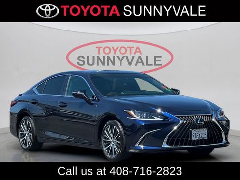 Used 2025 Lexus ES 300h w/ Premium Package FWD image 10