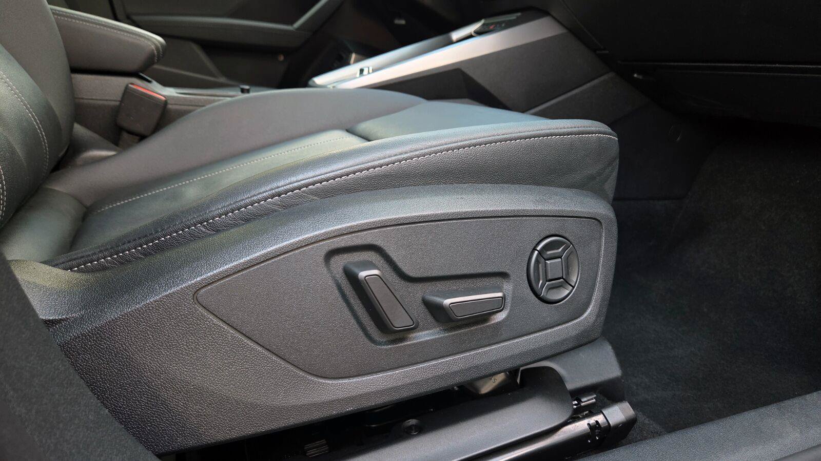 Used 2023 Audi A3 2.0T Premium Plus w/ Premium Plus Package AWD/4WD image 49