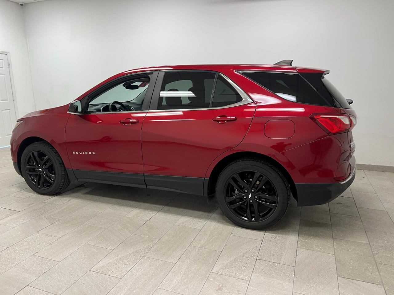 Used 2021 Chevrolet Equinox LT FWD image 17