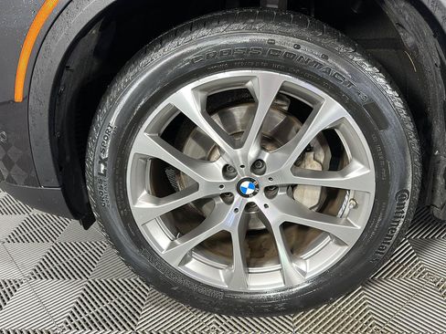Used 2023 BMW X5 xDrive40i w/ Premium Package AWD/4WD image 9