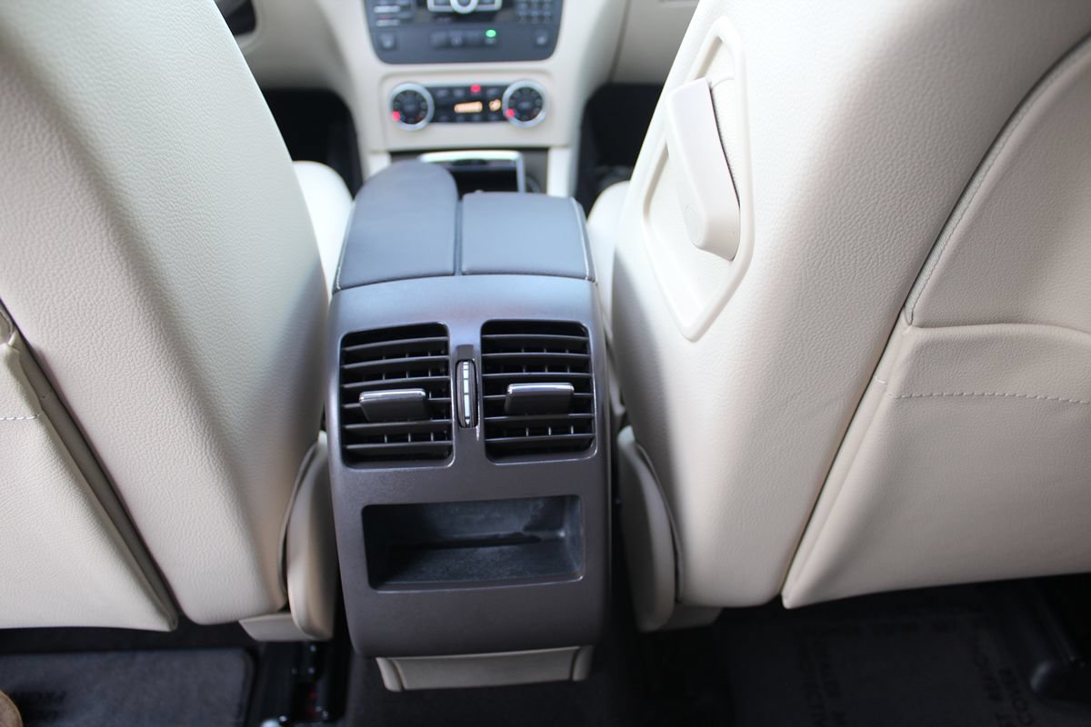 Used 2015 Mercedes-Benz GLK 350 2WD image 27