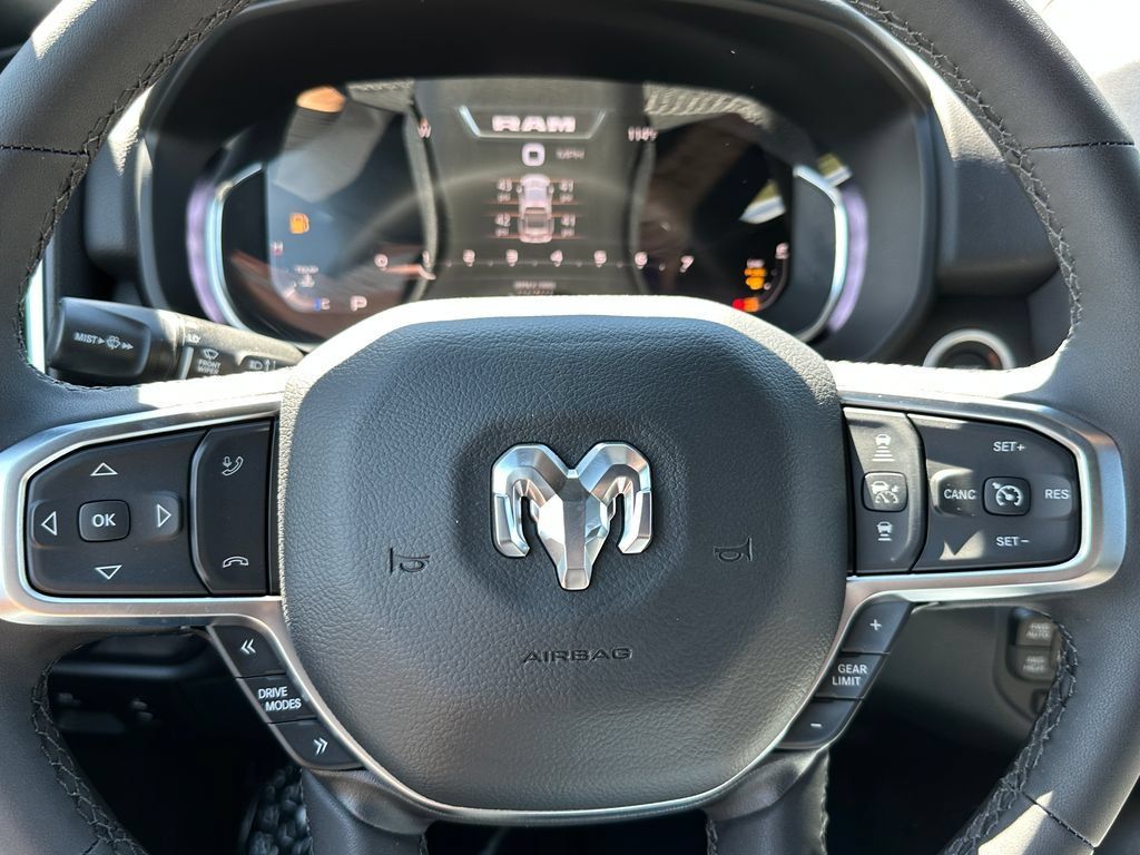 New 2026 RAM 1500 Big Horn AWD/4WD image 20