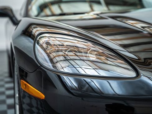 Used 2006 Chevrolet Corvette Convertible w/ Preferred Equipment Group image 12