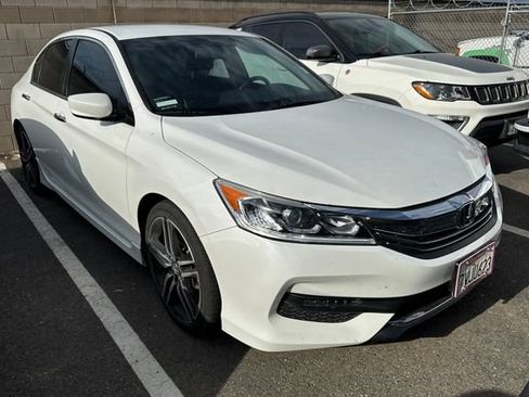 Used 2017 Honda Accord Sport image 2