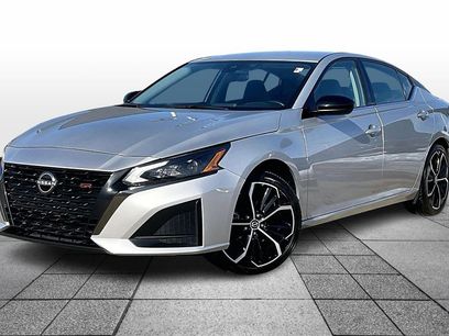 Used 2024 Nissan Altima 2.5 SR