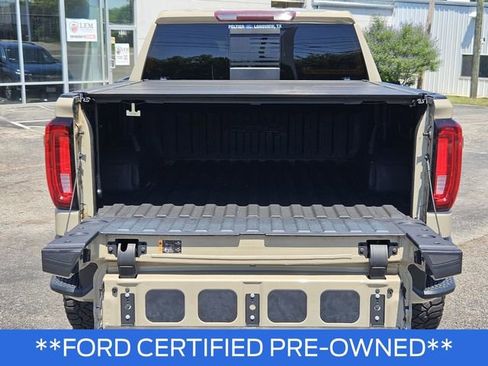 Used 2022 GMC Sierra 1500 AT4 w/ AT4 Preferred Package AWD/4WD image 13