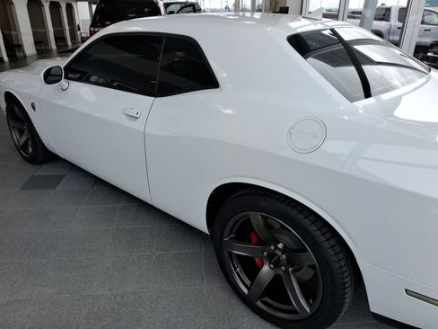 Used 2022 Dodge Challenger SRT Hellcat Redeye RWD image 6