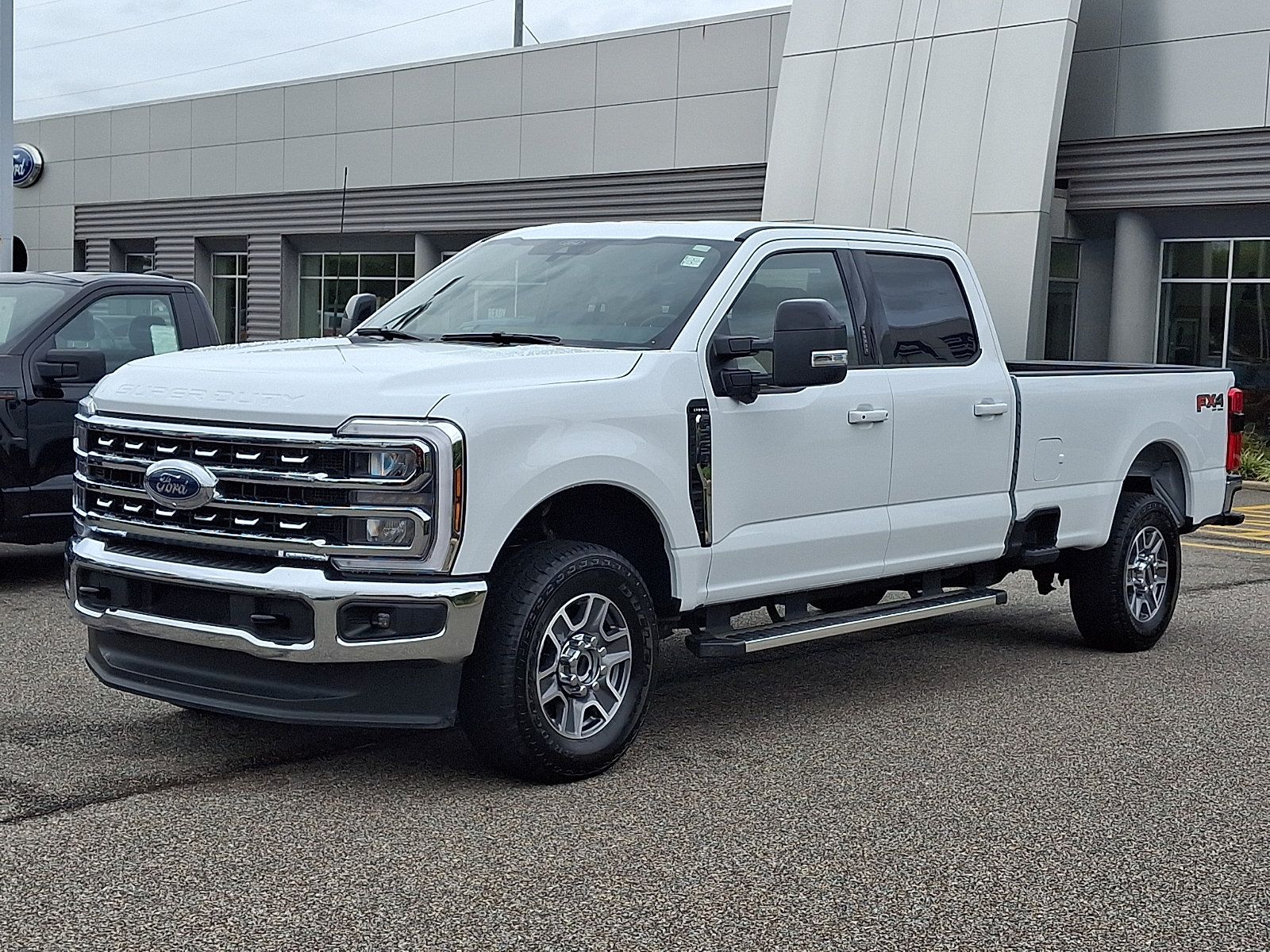 Used 2026 Ford F250 Lariat w/ FX4 Off-Road Package AWD/4WD image 5