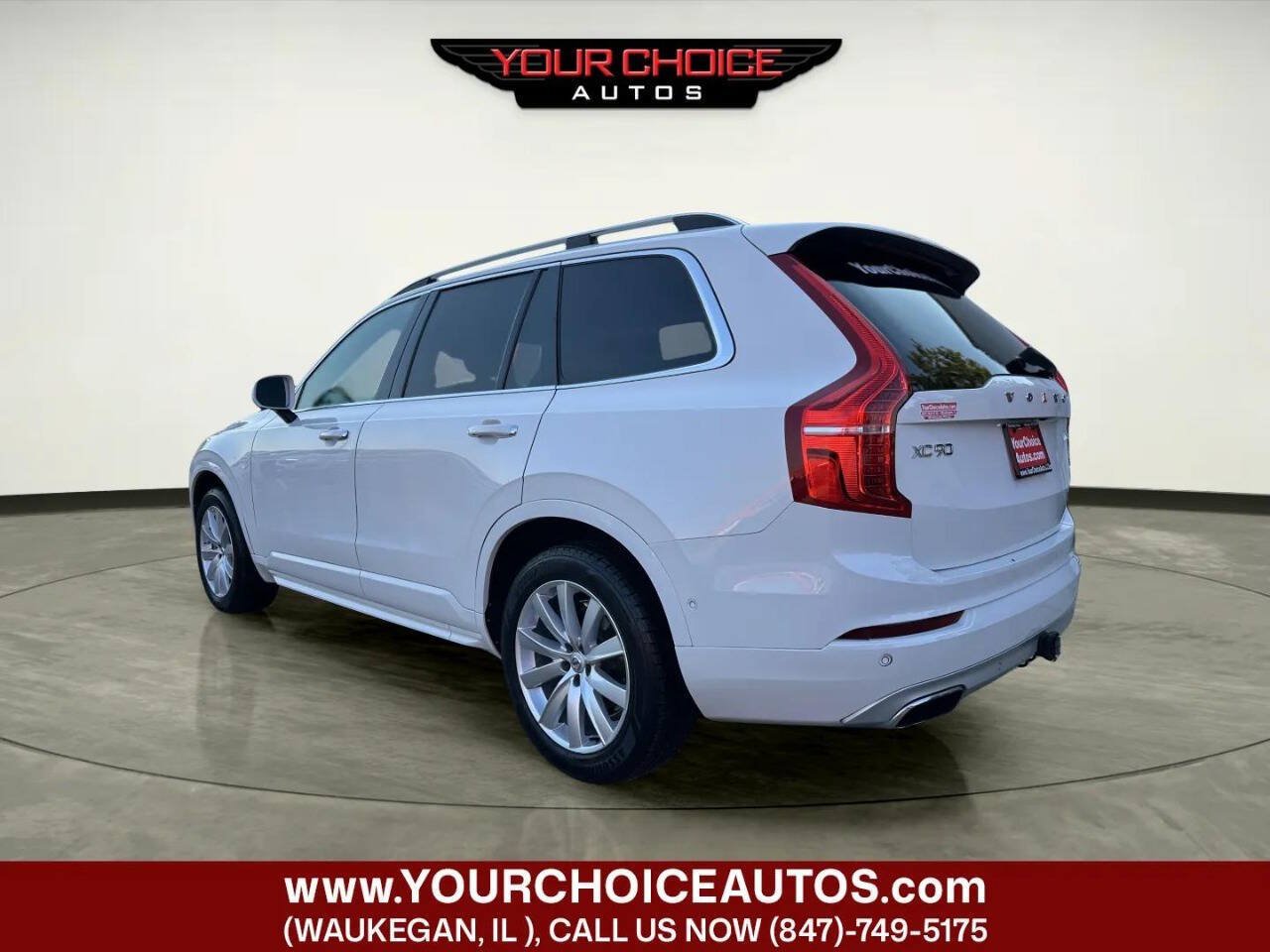 Used 2017 Volvo XC90 T6 Momentum w/ Vision Package AWD/4WD image 3