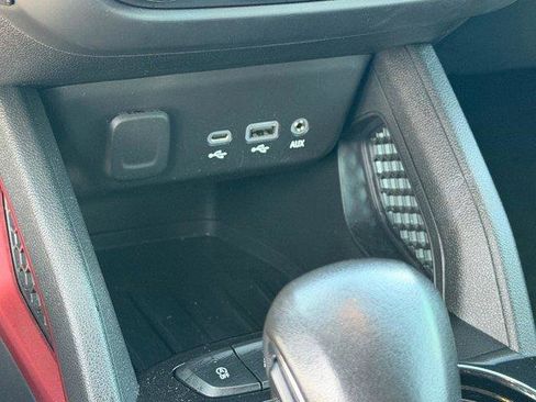 Used 2023 Chevrolet TrailBlazer RS w/ Convenience Package FWD image 28