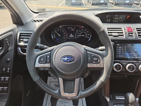 Used 2017 Subaru Forester 2.5i Touring AWD/4WD image 9