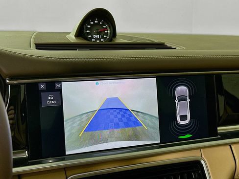 Used 2018 Porsche Panamera 4S AWD/4WD image 23
