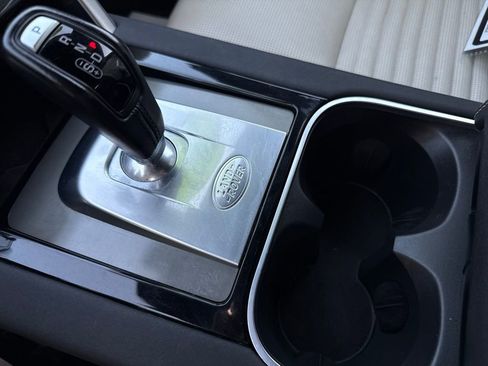 Used 2022 Land Rover Discovery Sport SE R-Dynamic image 26