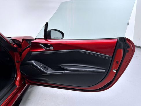 Used 2025 MAZDA MX-5 Miata RF Grand Touring w/ Appearance Package image 15