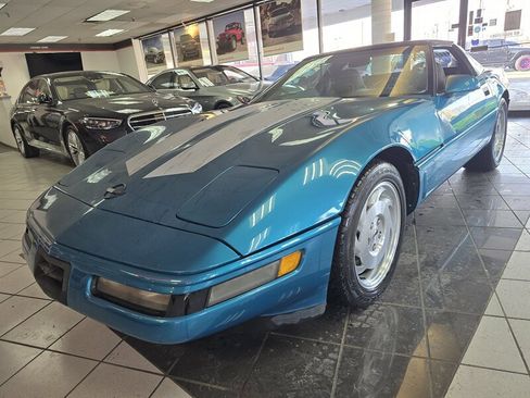 Used 1995 Chevrolet Corvette Coupe image 1