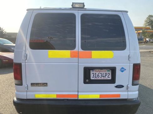 Used 2010 Ford E-250 and Econoline 250 image 6
