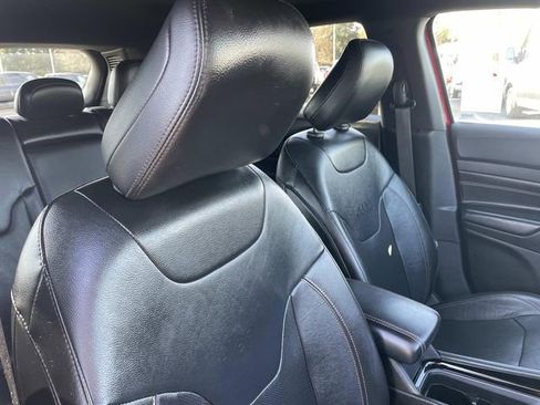Used 2022 Jeep Compass Limited AWD/4WD image 37