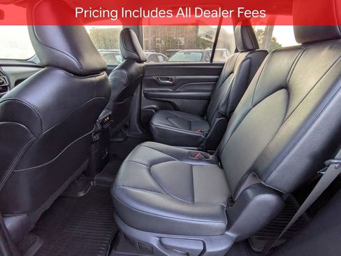 Used 2026 Toyota Grand Highlander FWD image 15