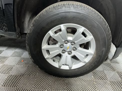 Used 2022 Chevrolet Colorado LT w/ Fleet Safety Package image 10