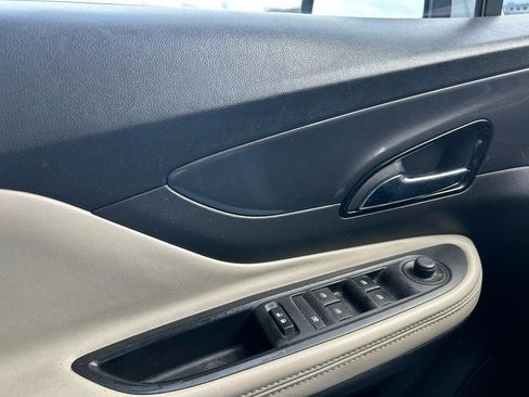 Used 2019 Buick Encore Preferred image 28