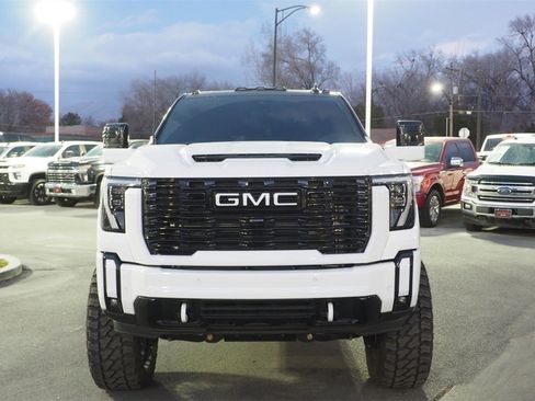 Used 2026 GMC Sierra 3500 Denali Ultimate image 2