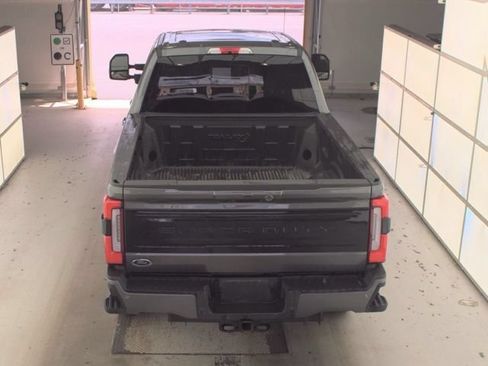 Used 2026 Ford F250 Platinum AWD/4WD image 8