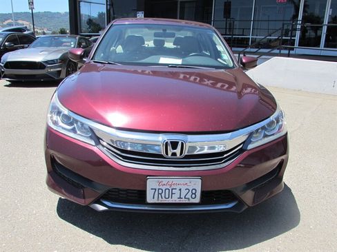 Used 2016 Honda Accord LX image 2