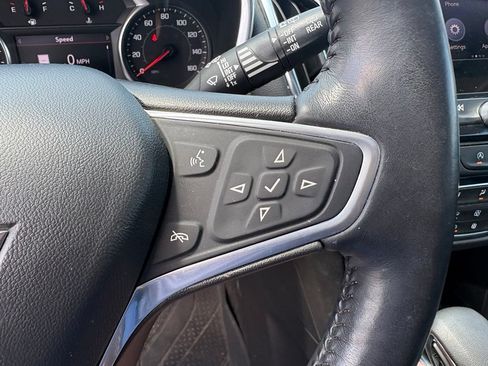 Used 2022 Chevrolet Equinox Premier AWD/4WD image 19