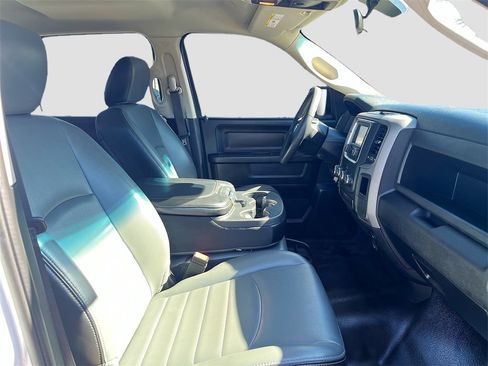 Used 2021 RAM 1500 Tradesman w/ Chrome Appearance Group image 25