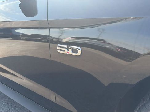 Used 2015 Ford Mustang GT Premium image 30