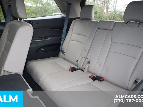 Used 2018 Honda Pilot Touring image 21
