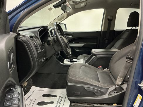 Used 2020 Chevrolet Colorado LT AWD/4WD image 8
