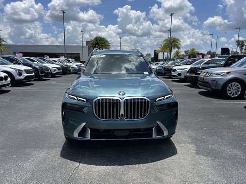 Used 2025 BMW X7 xDrive40i w/ Premium Package AWD/4WD image 19