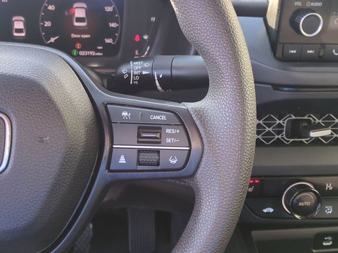 Used 2023 Honda Accord EX image 19