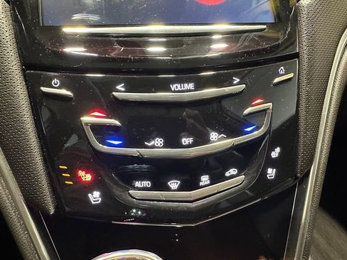 Used 2013 Cadillac XTS Premium image 35