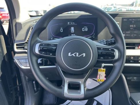 Certified 2025 Kia Sportage LX image 14