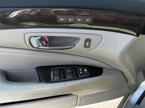 Used 2010 Lexus LS 460 image 12