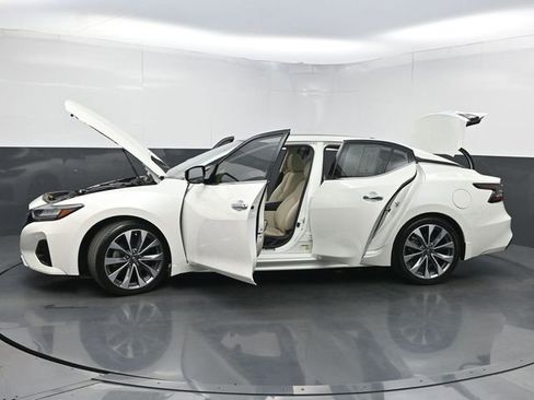 Used 2023 Nissan Maxima Platinum w/ Sport Mat Group FWD image 39