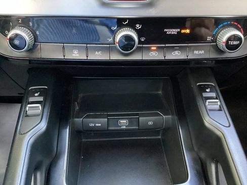 Used 2021 Kia Telluride S FWD image 20