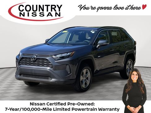 Used 2025 Toyota RAV4 XLE AWD/4WD image 1