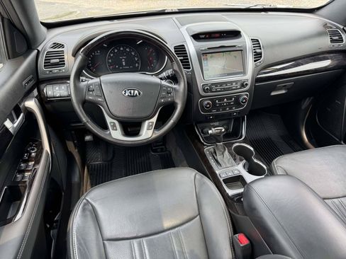 Used 2014 Kia Sorento SX AWD/4WD image 2
