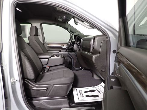 Used 2024 Chevrolet Silverado 2500 LT w/ All Star Edition image 36