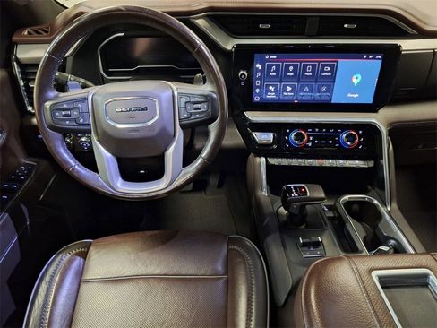 Used 2022 GMC Sierra 1500 Denali w/ Technology Package image 11