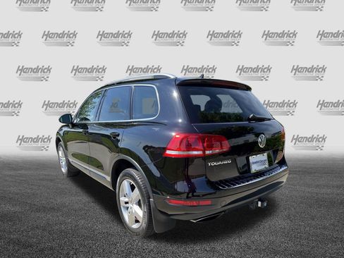 Used 2012 Volkswagen Touareg Sport AWD/4WD image 7