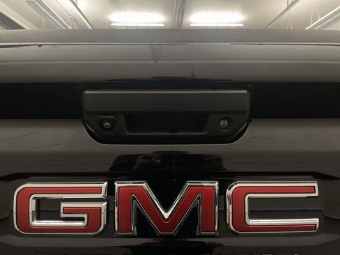 Used 2023 GMC Canyon Elevation image 25