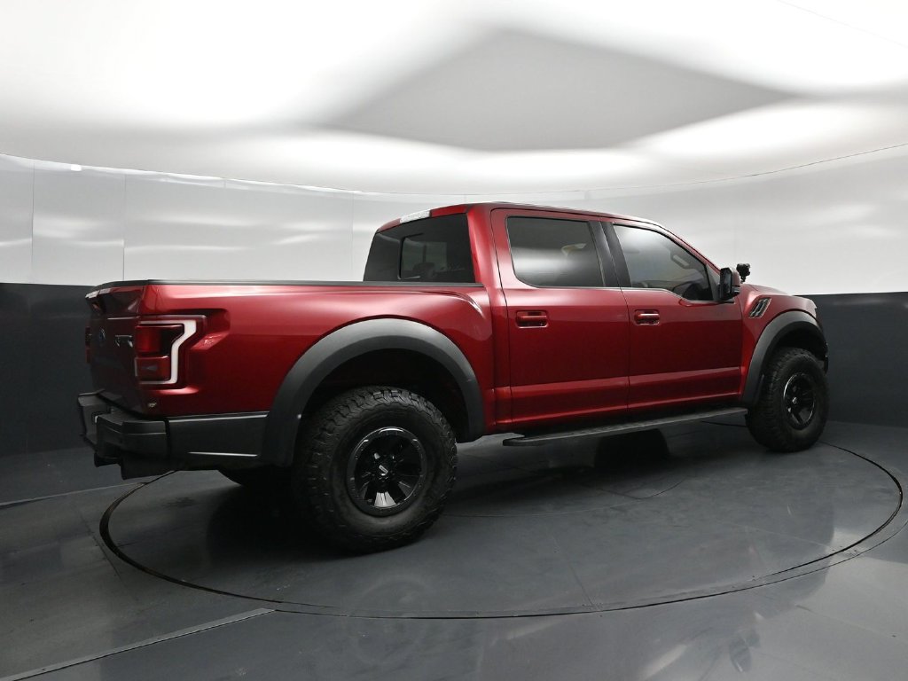 Used 2017 Ford F150 Raptor w/ Equipment Group 802A Luxury AWD/4WD image 24