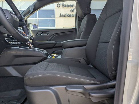 Used 2025 GMC Canyon Elevation RWD image 2