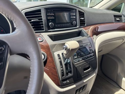 Used 2014 Nissan Quest SV FWD image 9